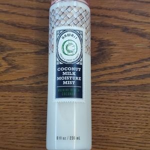 Bath & Body Hawaii Coconut Milk Moisture Mist